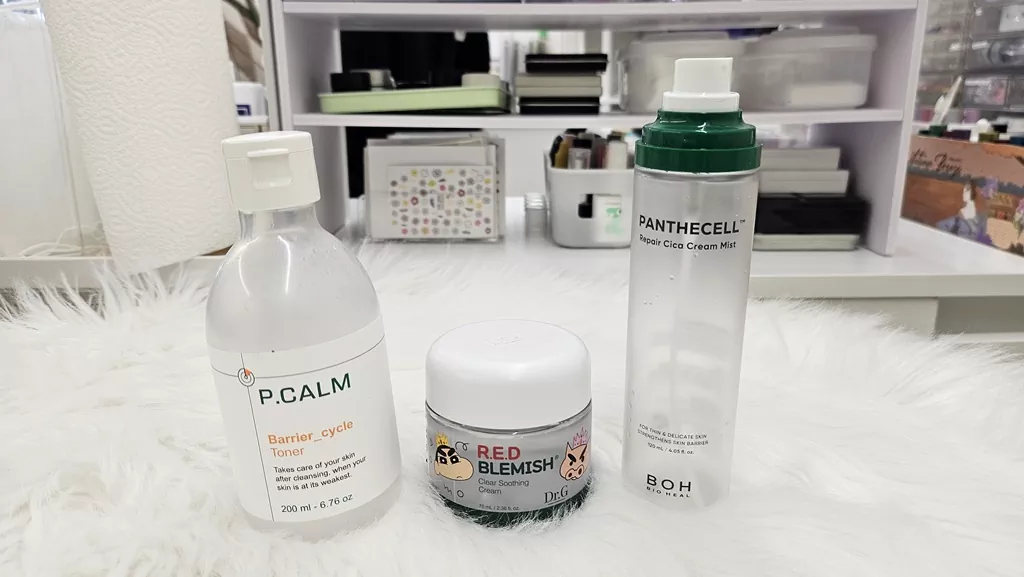 The Ultimate Skinimalism Guide: Why Your Barrier Only Needs 3 Core Ingredients 1 Four essential K-beauty products for a skinimalism-guide routine, including P.CALM toner and Dr.G cream.
